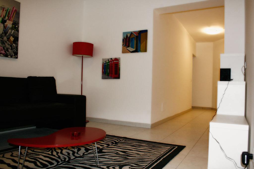 B&B Young Catánia Buitenkant foto