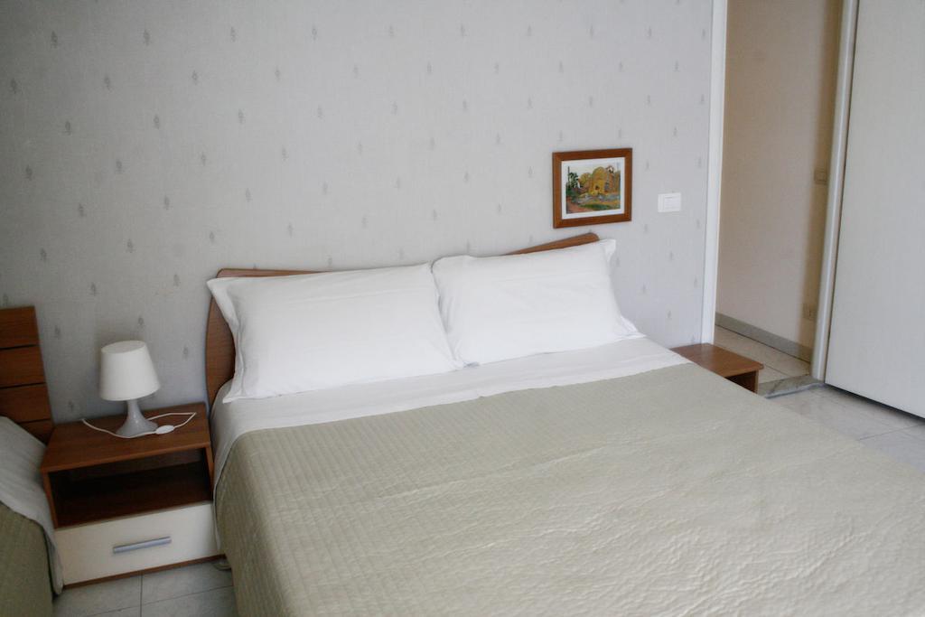 B&B Young Catánia Kamer foto